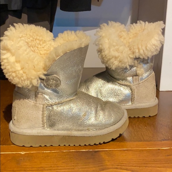 UGG boots - Picture 3 of 5